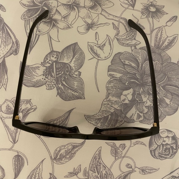 Michael Kors Sunglasses Dark Brown - Picture 4 of 5